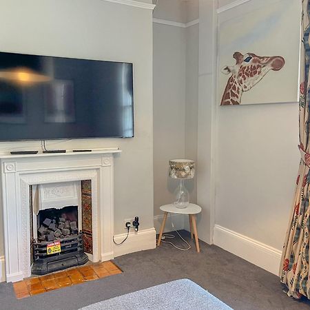 Arden Villa, Sleeps 8, Moments From The Golden Sandy Beach Of Ryde Ryde  Buitenkant foto
