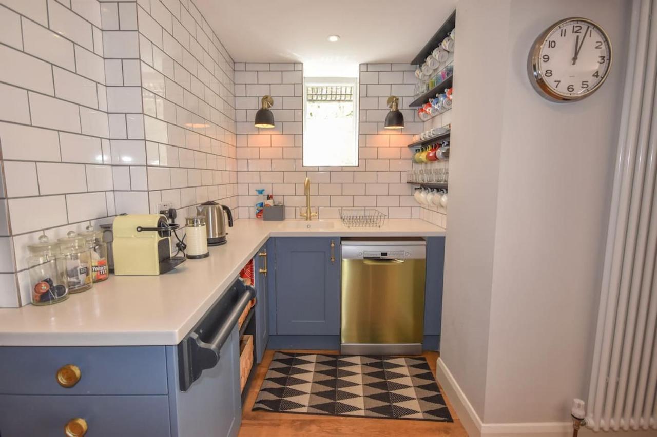 Arden Villa, Sleeps 8, Moments From The Golden Sandy Beach Of Ryde Ryde  Buitenkant foto
