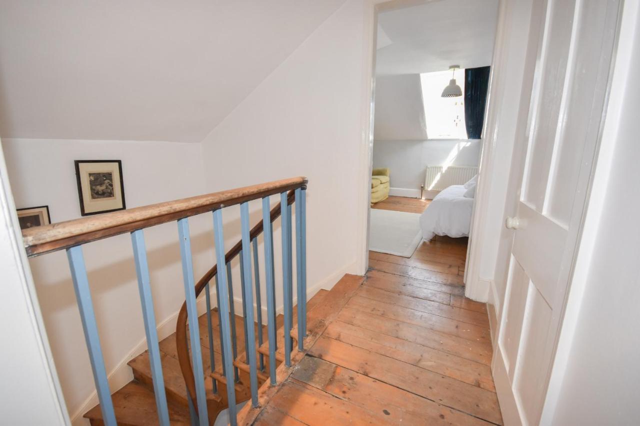 Arden Villa, Sleeps 8, Moments From The Golden Sandy Beach Of Ryde Ryde  Buitenkant foto