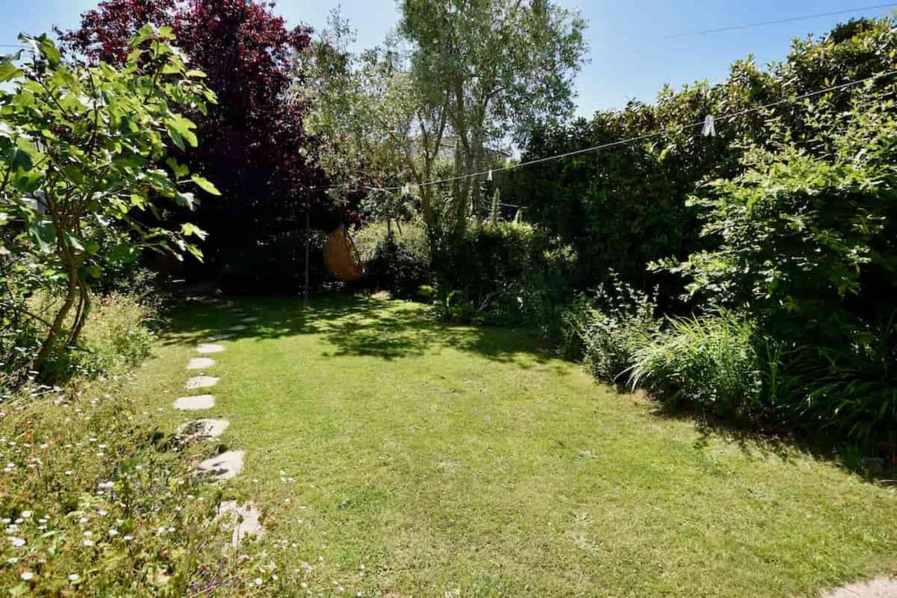 Arden Villa, Sleeps 8, Moments From The Golden Sandy Beach Of Ryde Ryde  Buitenkant foto